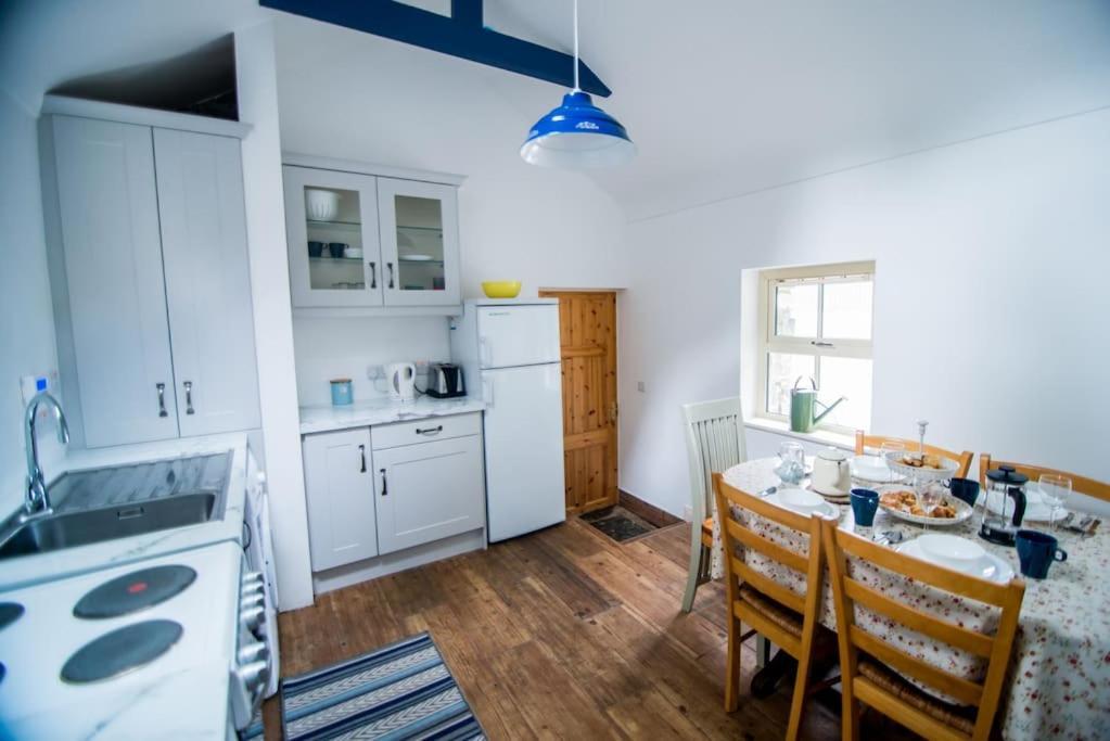 Fermoyle Properties Carleys Cottage Fanore 外观 照片